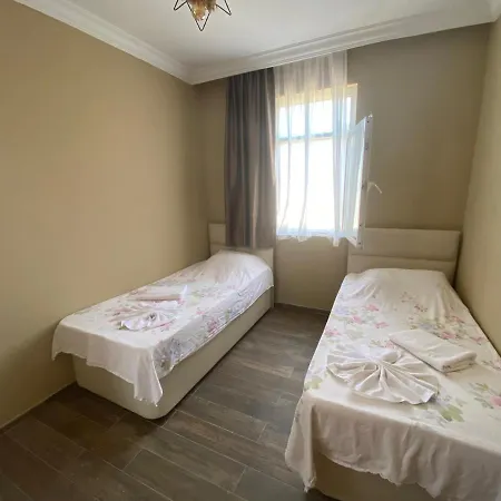 Szálloda Mavi Yengec And Orhaniye