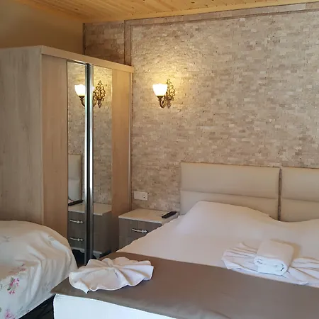 Mavi Yengec And Hotell