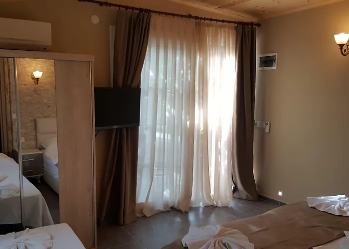 Hotel Mavi Yengec And 4*