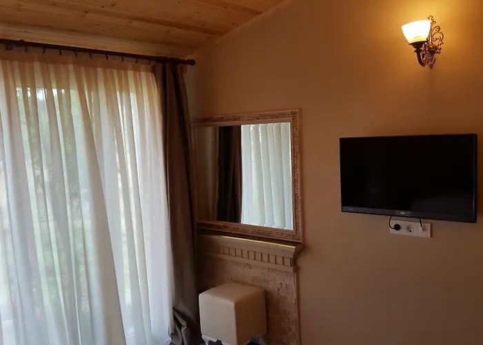 Mavi Yengec And Hotel