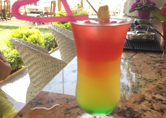 Mavi Yengec And Hotel Orhaniye (Marmaris)