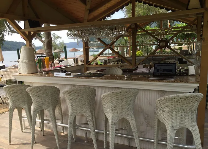 Hotel Mavi Yengec And