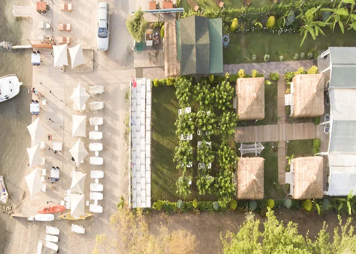 Mavi Yengec And Hotel Orhaniye (Marmaris)