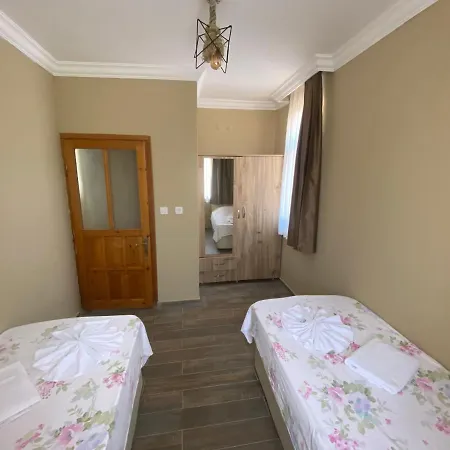 Mavi Yengec And Hotel 4*