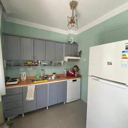 Mavi Yengec And Hotel Orhaniye (Marmaris)