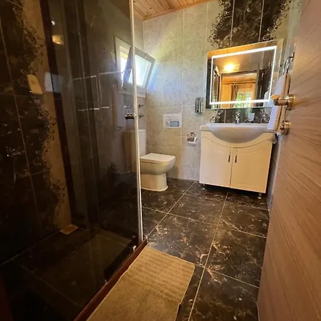 Hotel Mavi Yengec And