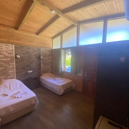 Mavi Yengec And Hotel 4*