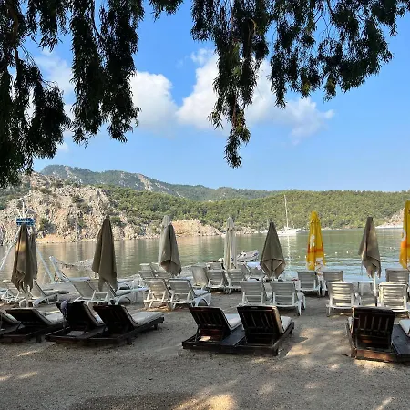 Hotel Mavi Yengec And