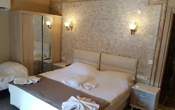 Hotel Mavi Yengec And 4*