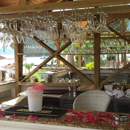Hotel Mavi Yengec And